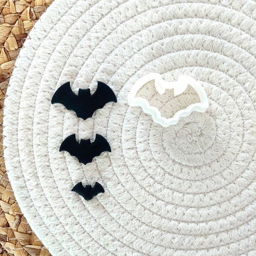 kowanii Halloween Bat Cookie Mold Fondant Biscuit Cutter Stamp